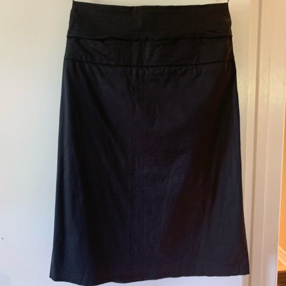 Club Monaco High waisted midi skirt - Picture 3 of 10